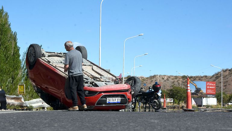 Adolescente perdió el control y volcó en Ruta 7