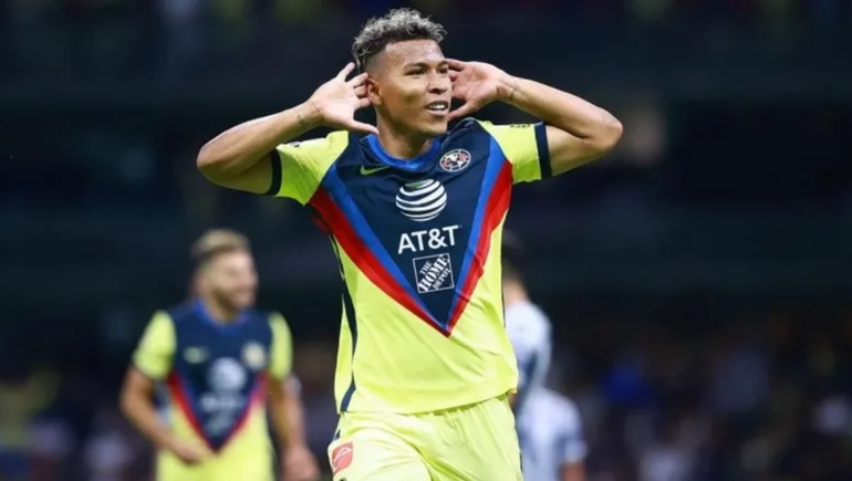 Roger Martínez viene de jugar en el América de México.&nbsp;