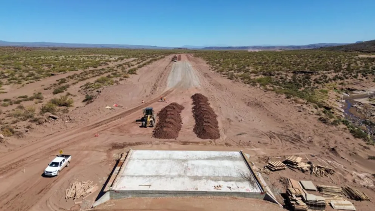 En qué estado está la obra que acortará 100 kilómetros el viaje entre Neuquén y Chos Malal