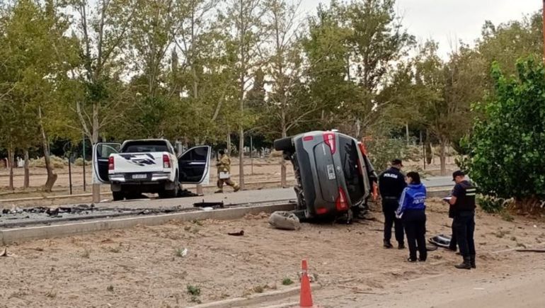 Choque fatal entre dos camionetas en Ruta 22: dos muertos