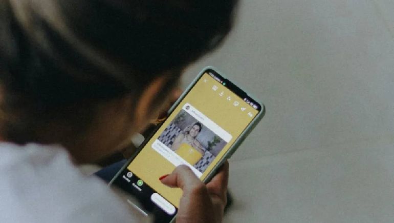 La discusión sobre el uso del celular en las escuelas es mundial y en Neuquén no es la excepción.