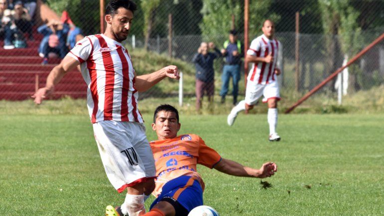 El Rojo ganó en casa y sumó sus primeros puntos del torneo