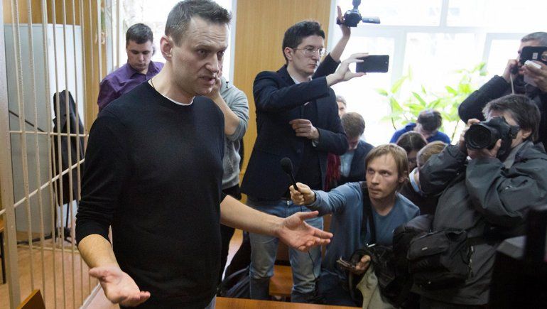 Rusia: sentenciaron al opositor Navalny