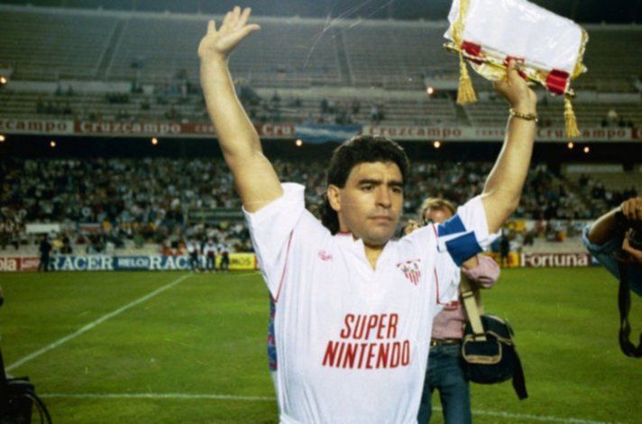 Maradona en su época como jugador del Sevilla.
