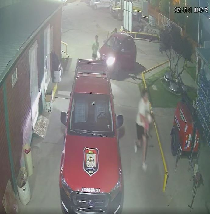 Los bomberos de Centenario salvaron a una beba en los primeros minutos del año