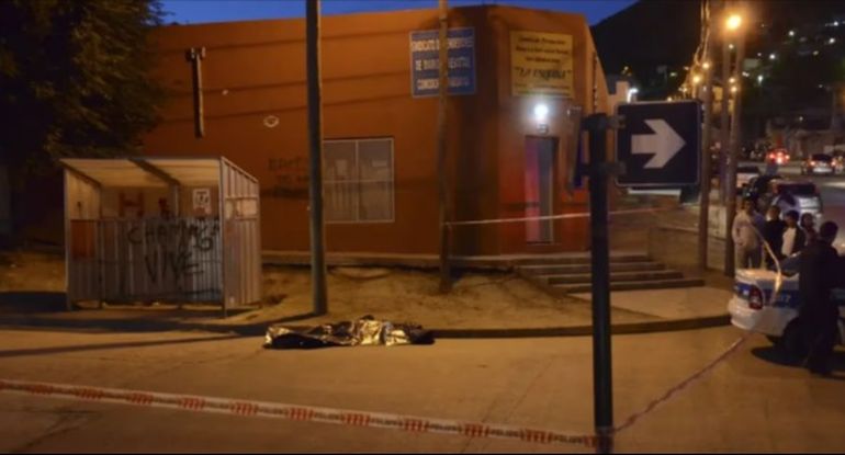 Ezequiel Figueroa fue atacado a tiros arriba del colectivo, cuando tenía 17 años e iba camino a la escuela. Ezequiel Figueroa fue atacado a tiros arriba del colectivo, cuando tenía 17 años e iba camino a la escuela. 