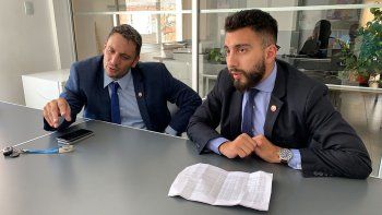El fiscal de Delitos Sexuales Andrés Azar y el asistente letrado Juan Narváez, en diálogo con LMN.