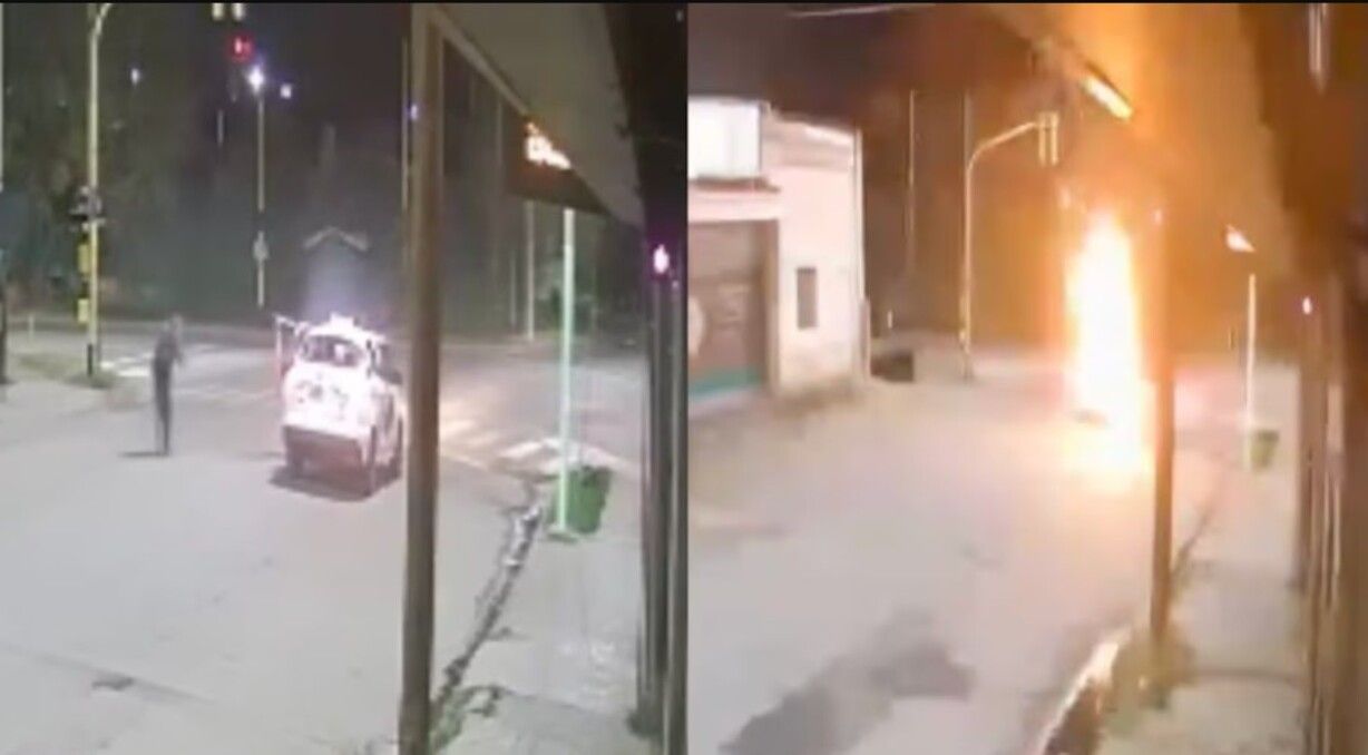Minutos después del incendio, un motociclista que pasaba por el lugar, se acercó para asistirlo y llamó al número para emergencias.