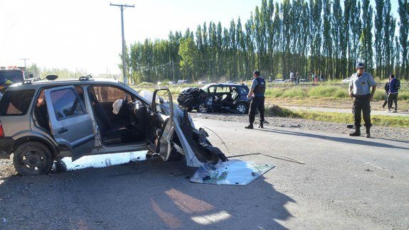 Quiso superar un auto y terminó chocando de frente en Ruta Chica