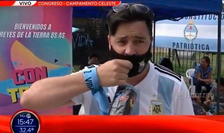 La Petisa, Natalia, Diego y Esteban: la historia del militante provida que se hizo viral