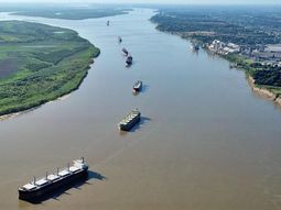 La hidrovía, un canal de exportación clave para gran parte del Mercosur. La hidrovía, un canal de exportación clave para gran parte del Mercosur.
