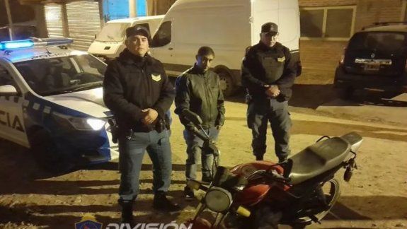 Robó una moto sin la llave
