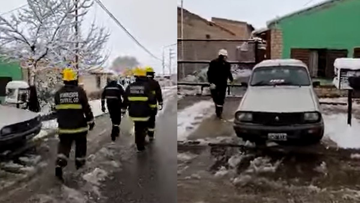 ¡Guerra de nieve! El divertido momento que tuvieron Bomberos