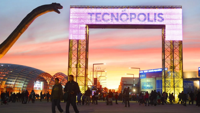 La convocatoria fue oficializada a través de la Agencia de Administración de Bienes del Estado (AABE).