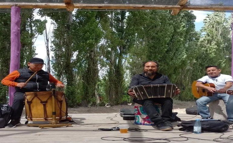 Trío de folklore Sebastián Romero