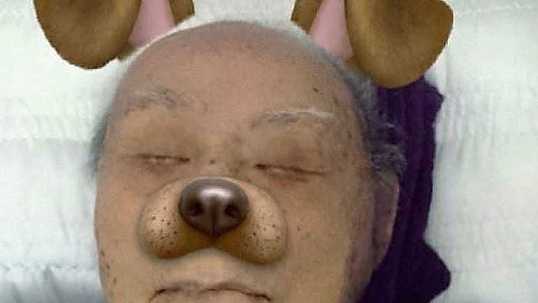 ¿Lo quería? Así mostró el sobrino al difunto en la red social Snapchat.