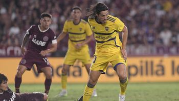 jugadas gemelas, final distinto: cavani erro el domingo el gol que bareiro metio el sabado jugadas gemelas, final distinto: cavani erro el domingo el gol que bareiro metio el sabado