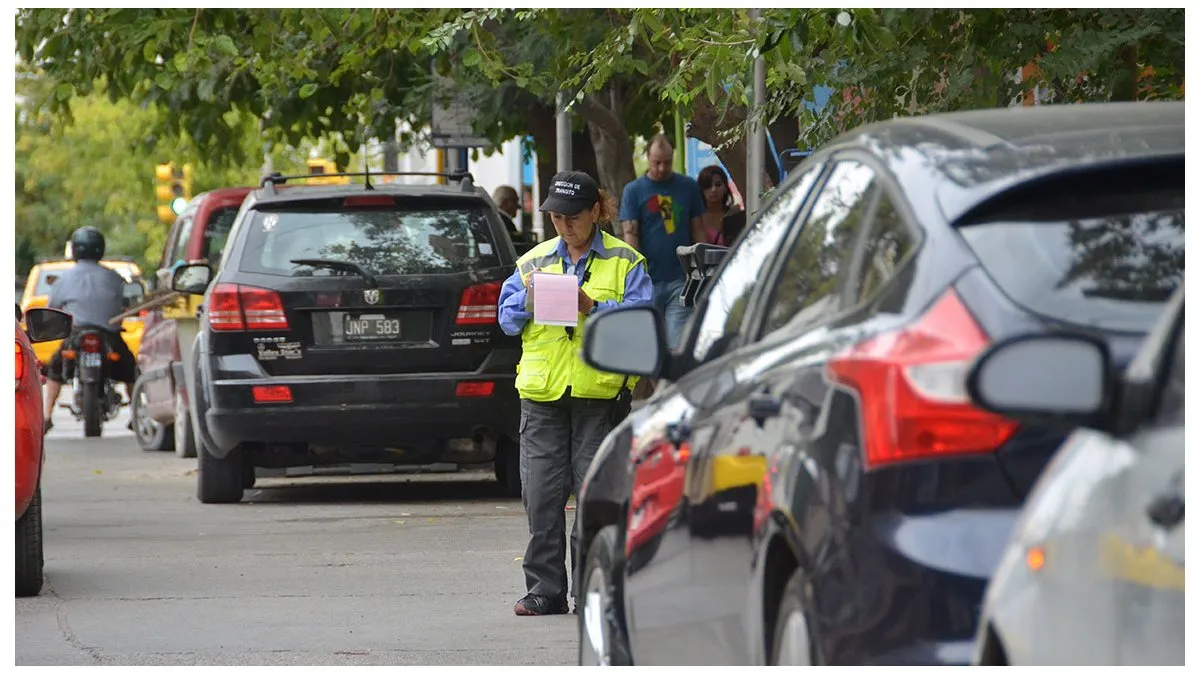 El 80% de las multas en la ciudad son por mal estacionamiento