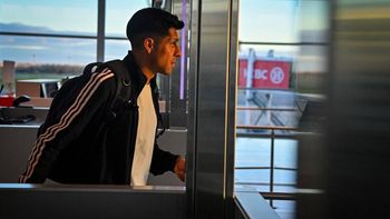 Enzo Pérez firmó contrato con su nuevo club. Enzo Pérez firmó contrato con su nuevo club.