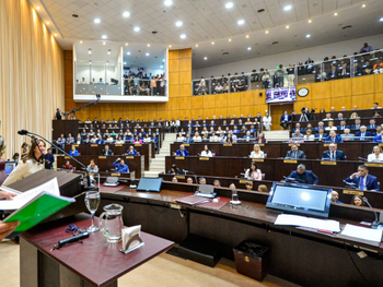 Rolando Figueroa sigue teniendo mayoría en la Cámara,&nbsp; sumando a Comunidad y legisladores aliados..