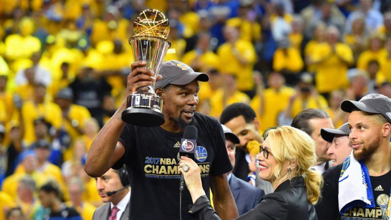 Durant el jugador m s valioso logr su primer anillo