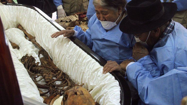 Enterraron a su hijo desaparecido 34 años después