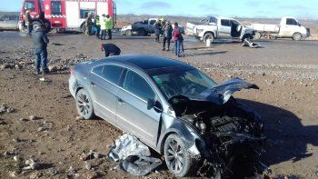 tres personas resultaron heridas en un choque entre un auto y una camioneta en autovia norte