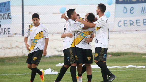 Deca-ndidato: Pacífico bajó a cente y manda