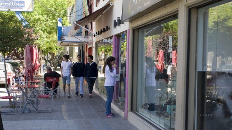 A partir de mañana y hasta el sábado, los comercios del Alto Valle tendrán descuentos de hasta el 40%