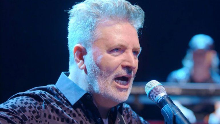 Al poco tiempo de que se editase Rockas Vivas en 1985, el álbum recibió la certificación de disco de diamante por ventas superiores a los 500 mil ejemplares en la Argentina. Al poco tiempo de que se editase Rockas Vivas en 1985, el álbum recibió la certificación de disco de diamante por ventas superiores a los 500 mil ejemplares en la Argentina.