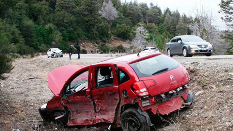 El Citroën C3 fue impactado por el Toyota Etios que se ve en el fondo de la imagen.