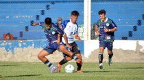 Maronese cumplió, ganó y están en los octavos de final del Regional Amateur. Foto: Claudio Espinoza.