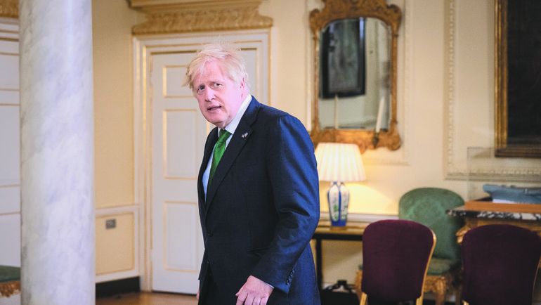 El primer ministro Boris Johnson no quiere renunciar a pesar de la crisis.