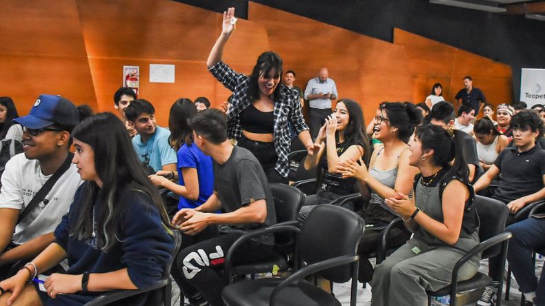 Las empresas neuquinas abren sus puertas a los estudiantes secundarios
