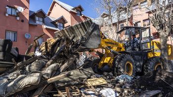 destruyen el tercer kiosco narco: funcionaba en un monoblock de san martin de los andes destruyen el tercer kiosco narco: funcionaba en un monoblock de san martin de los andes