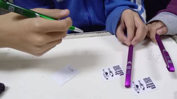 Lapiceras con QR en las escuelas: la idea de un especialista para prevenir el suicidio adolescente. Lapiceras con QR en las escuelas: la idea de un especialista para prevenir el suicidio adolescente.