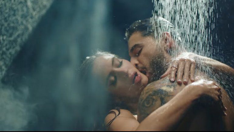 Maluma y Natalia se ponen muy calientes al ritmo del nuevo hit.&nbsp;