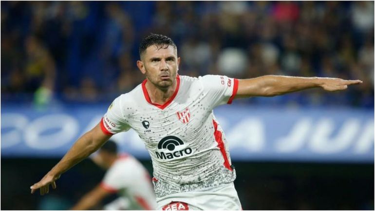 Racing tiene su delantero Racing tiene su delantero