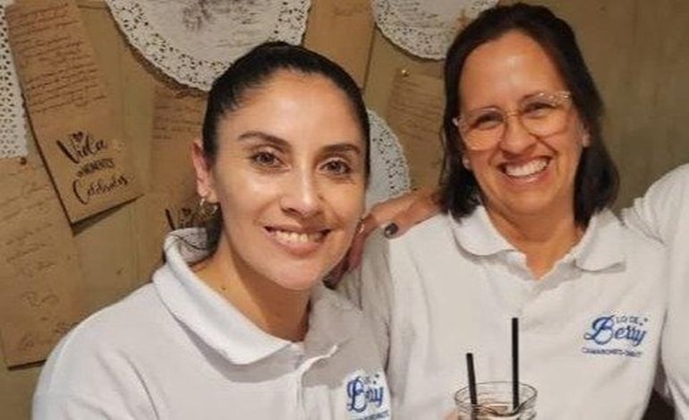 Silvia Angelini y Mayra de Santis, las mujeres detrás de "Lo de Berry", en Camarones, Chubut. Silvia Angelini y Mayra de Santis, las mujeres detrás de "Lo de Berry", en Camarones, Chubut.