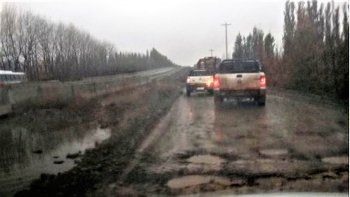 los desvios de la ruta 22 otras vez llenos de pozos los desvios de la ruta 22 otras vez llenos de pozos