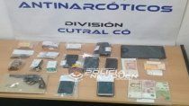 El comerciante de Cutral Co fue investigado por la División Antinarcóticos de la Policía provincial. El comerciante de Cutral Co fue investigado por la División Antinarcóticos de la Policía provincial.