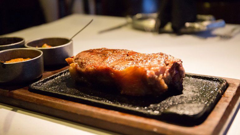 Tres lugares para comer bife de chorizo en el Alto Valle