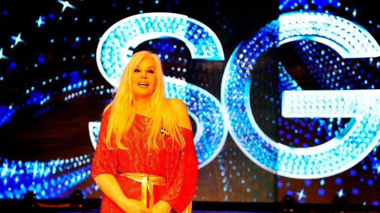 La diva quiere en su living a Maxi López y a su novia sueca