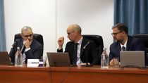 Los jueces Luciano Hermosilla, Juan Manuel Kees y Juan Guaita, del Tribunal que juzga la causa de estafa con planes sociales.