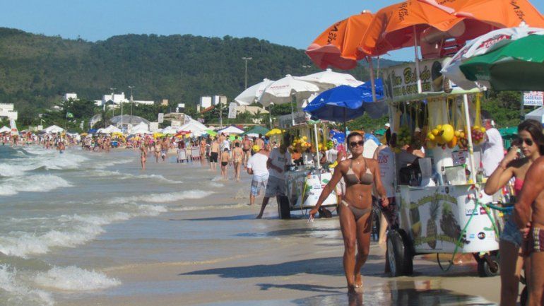 Florianópolis, en Brasil, está entre los destinos turísticos más elegidos por los argentinos. Foto: LMN. Florianópolis, en Brasil, está entre los destinos turísticos más elegidos por los argentinos. Foto: LMN.