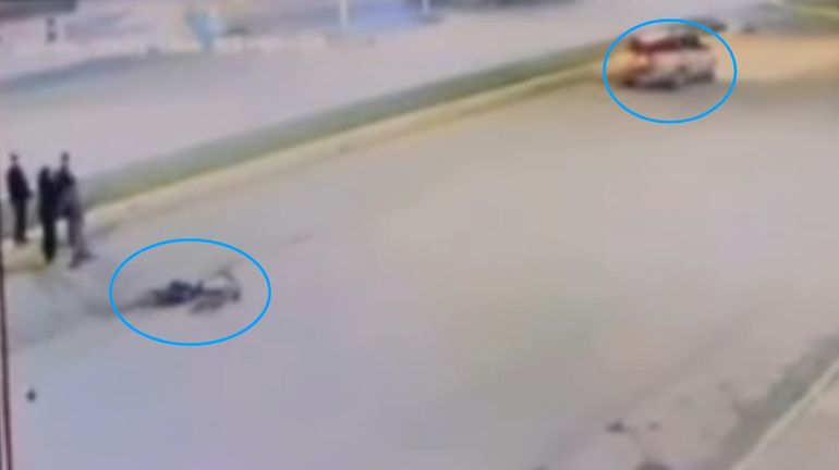 La cámara de vigilancia de una ferretería de la capital de Santa Cruz captó el momento en el que la mujer huyó mientras testigos asistían al ciclista que atropelló.