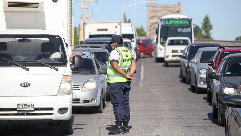 Los infractores al aislamiento deberán hacer donaciones a Salud