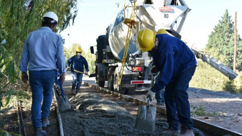 A poco de inaugurar, cómo será el paseo que une dos Parques sobre el río Neuquén