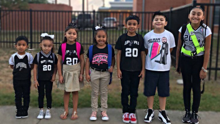 Los niños y toda la ciudad