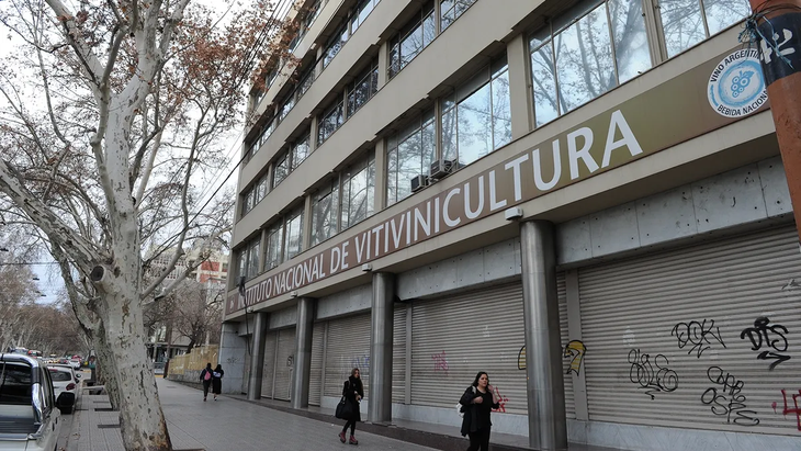 El INV también pasará a manos de la secretaria de Agricultura, Ganadería y Pesca de la Nación. El INV también pasará a manos de la secretaria de Agricultura, Ganadería y Pesca de la Nación.